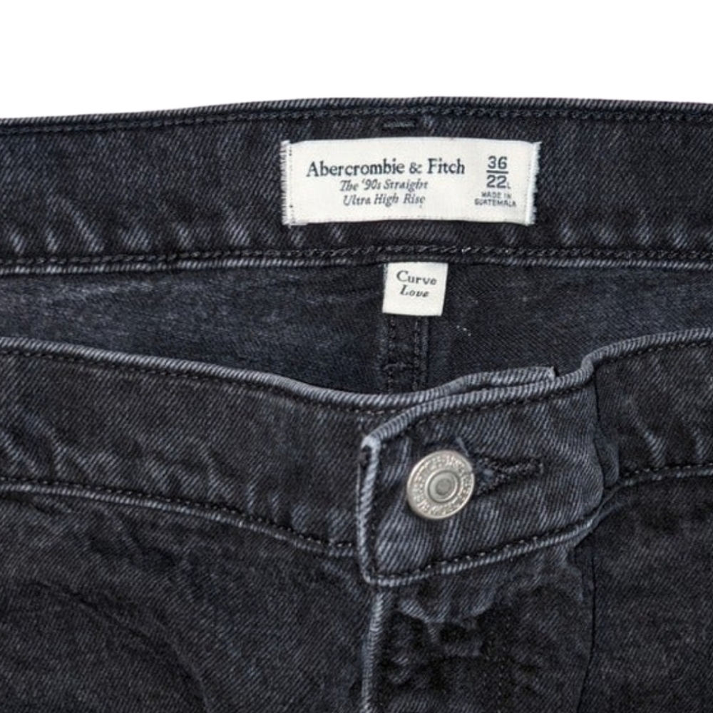 NWOT Abercrombie Plus Curve Love 90's Straight High Rise Jeans, Size 22 Long/36 - Picture 4 of 6